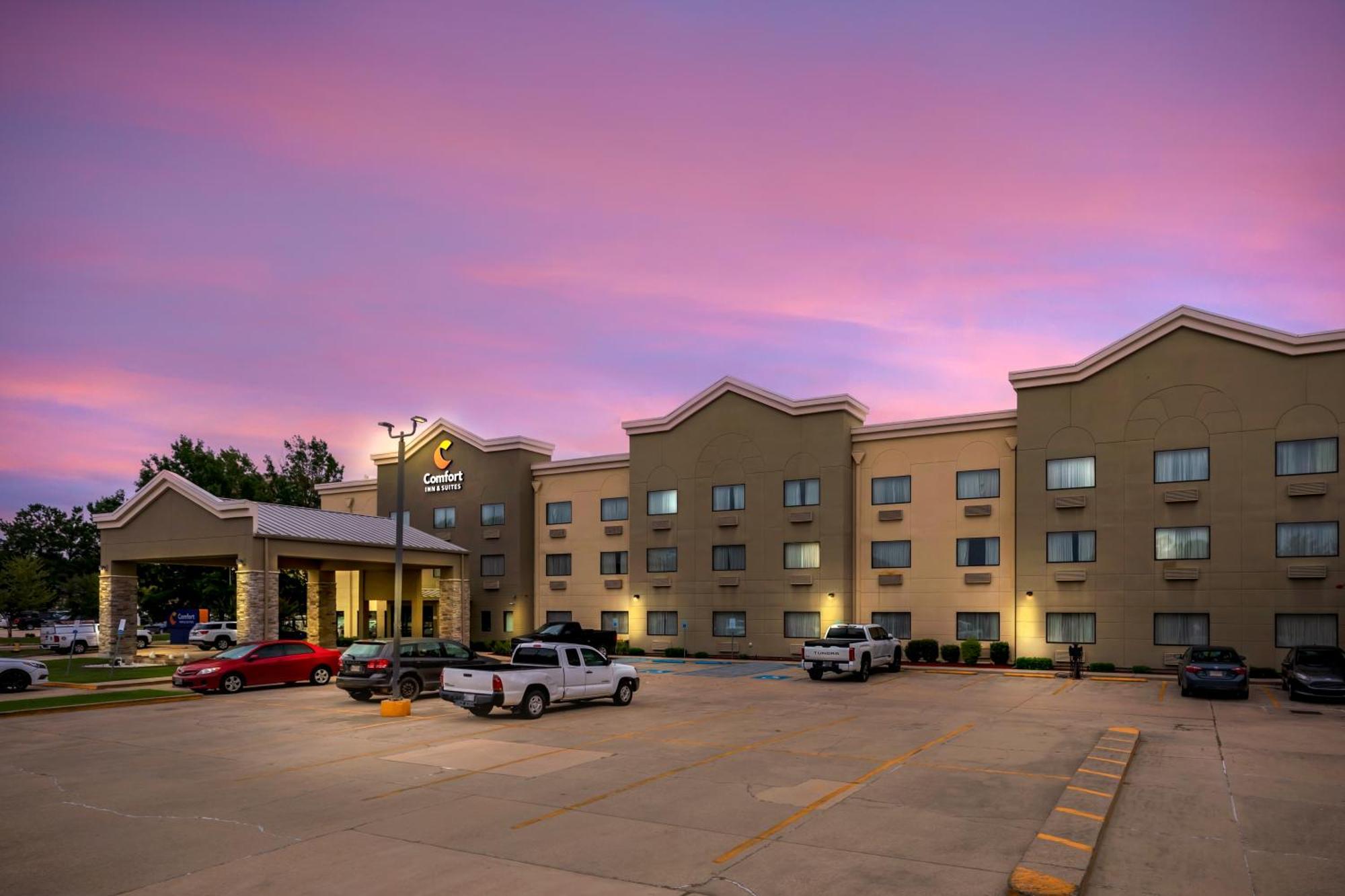 Comfort Inn & Suites Covington - Mandeville Exterior photo